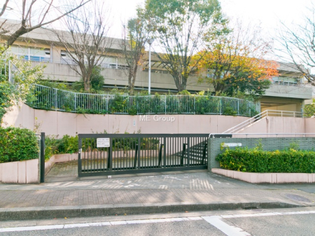 ���ӊ� ���w�Z 1600m ���l�s���̉ƒ��w�Z