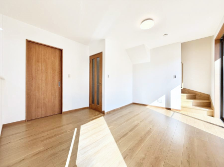 ���r���O �������i�`�������ȃ��r���O�͂ǂ�ȃC���e���A�ɂ������܂�  