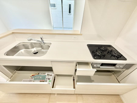 �L�b�`�� �������Ƒ����J��[�߂�A������̂���L�b�`��