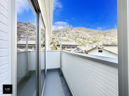 �o���R�j�[ ������ �G�߂̈ڂ낢����������J���I�ȋ�Ԃł�