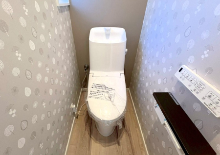 �g�C�� ���邭����������g�C��  