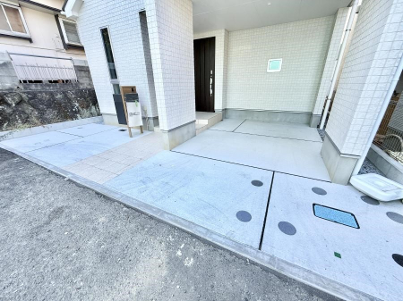  �J��z�R���������r���g�C���B  