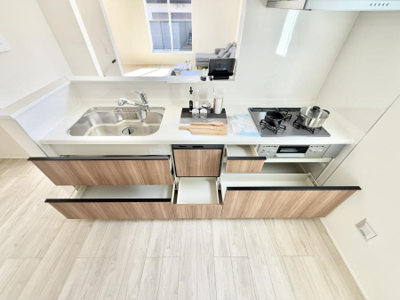 �L�b�`�� ���[�͖L�x�ȃV�X�e���L�b�`���ł��I