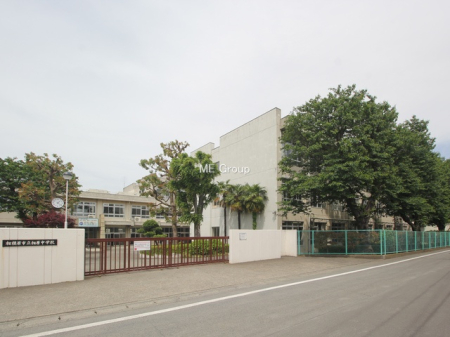 ���ӊ� ���w�Z 700m ���͌��s���������w�Z