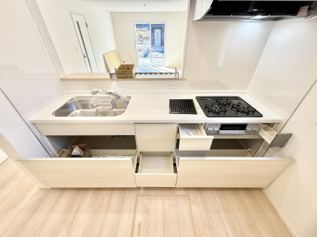 �L�b�`�� ���[�͖L�x�ȃV�X�e���L�b�`���ł��I