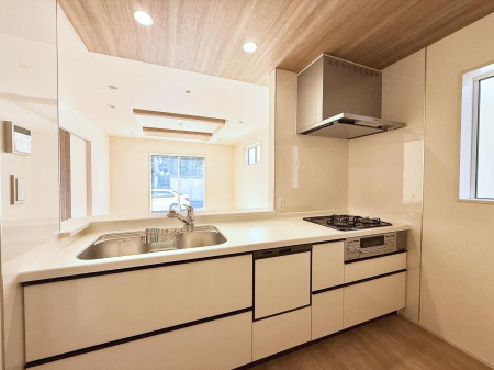 �L�b�`�� ���������y���݂ƐH�ׂ�K����͂���L�b�`��