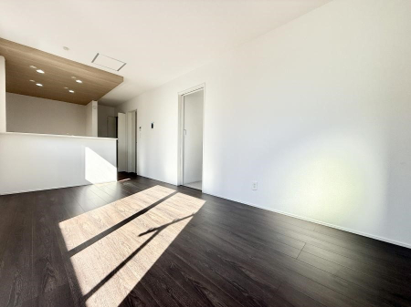 ���̑����� �������Ƒ��̏Ί炪���ӂ��A���났�̋��