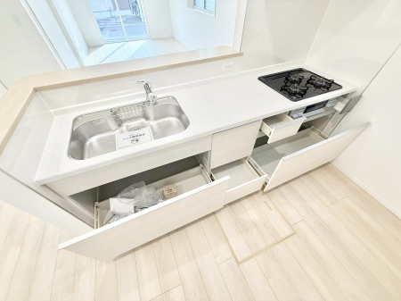 �L�b�`�� �����������������Ɗy�����Ȃ�A���K�ȃL�b�`�����