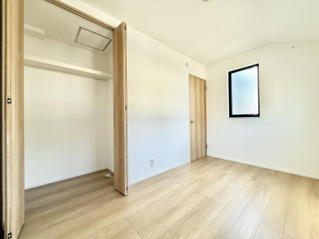 �q������ �傫�Ȏ��[�ŉו����X�b�L���Еt���܂�  