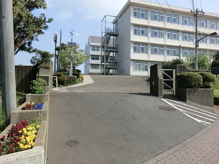 ���ӊ� ���w�Z 1144m �����s����R���w�Z