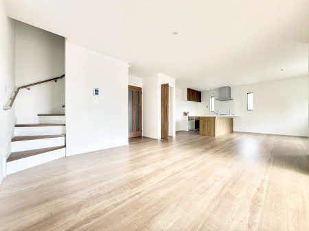 ���r���O ���r���O�C���K�i���̗p�I�R�~���j�P�[�V���������₷���ł���  