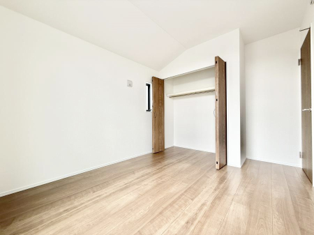 ���̑� �L�x�Ȏ��[�X�y�[�X�I  