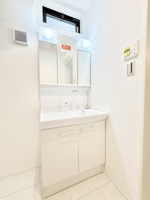 ���ʑ�E���ʏ� ���邢���ʏ��͖����̎��������y�����ł����Ⴂ�����ł�