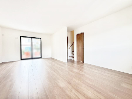 ���r���O �傫�ȑ�����������薾�邢��Ԃł��������������܂�  