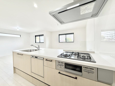 �L�b�`�� �������V���v���Ŕ������S�n�悢���Ԃ𐶂ރL�b�`�����