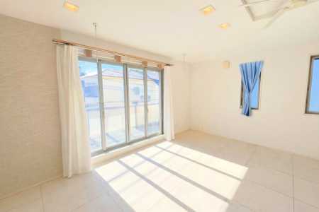 ���r���O �������C���e���A���l����̂��y���݂ȍL�����r���O�ł��I�i�ꕔ�Ƌ�Ȃǂ�CG�ɂď����j