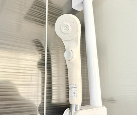 ���̑����� �ݔ����킴�킴�V�����[�����̃��o�[�܂Ŏ��L�΂��K�v���Ȃ��A�ȒP�Ɏ~���ł���