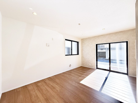 ���r���O �傫�ȑ�����������薾�邢��Ԃł��������������܂�  