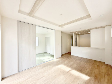 ���r���O ���������C�ɓ���̏ꏊ�ŁA�̂�т�Ƃ������Ԃ�