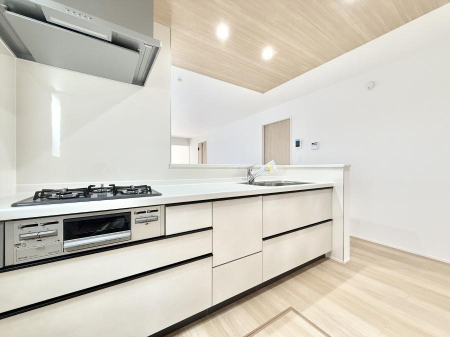 �L�b�`�� �������A�C�f�A�L����A�N���G�C�e�B�u�ȗ������