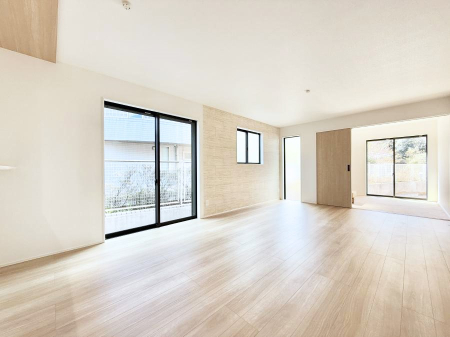 ���r���O �������傫�ȑ�����������薾�邢��Ԃł��������������܂�  