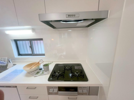 �L�b�`�� �����������������Ɗy�����Ȃ�A���K�ȃL�b�`�����