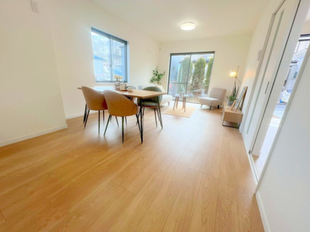 ���r���O �L�X�Ƃ����J�������ӂ�郊�r���O�ł�