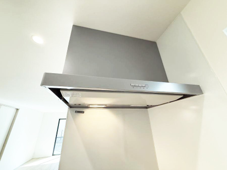 ���̑����� �ݔ����������̏��C����������C��ɗU������A�����I�ɔr�����ł��܂��B