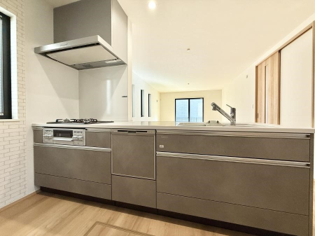 �L�b�`�� ���邳�ƊJ���������Ղ�ȃL�b�`���I  