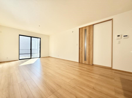 ���̑����� �C���e���A���l����̂��y���݂ȍL�����r���O�ł��I  