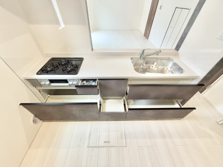 �L�b�`�� 1����  ���Ƒ����J��[�߂�A������̂���L�b�`��