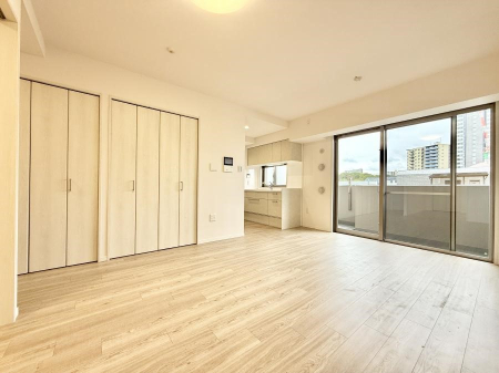 ���̑����� �����������ׂɂ͋���������̂ŁA�V��ł��邨�q�l�ɂ��ڂ��͂��Ĉ��S�ł���  