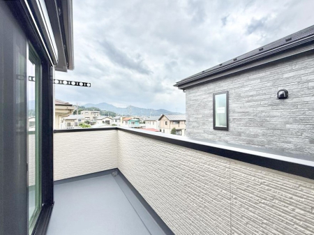 �o���R�j�[ 4����  �� �S�n�悢���ƌ���������A���났�̃o���R�j�[