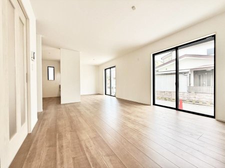 ���r���O �������z�������˂����ޖ��邢LDK�͉Ƒ��ł̂�т芰���܂�  