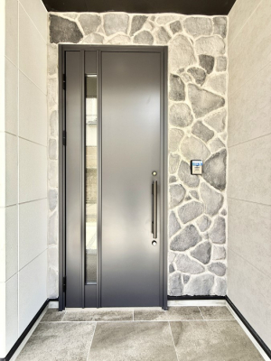 ���� �O�ρ� �V���v���Ŕ������A�Z�܂��̑���ۂ��ʂ錺�ւł�