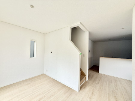 ���r���O ���r���O�C���K�i���̗p�I�R�~���j�P�[�V���������₷���ł���  