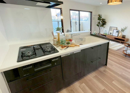 �L�b�`�� ���邳�ƊJ���������Ղ�ȃL�b�`���I