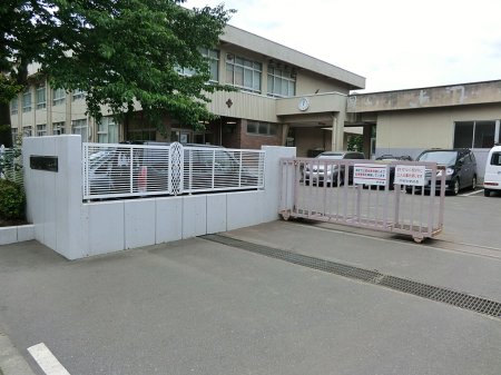 ���ӊ� ���w�Z 720m ���͌��s���������w�Z