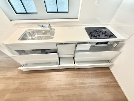 �L�b�`�� �������Ƒ����J��[�߂�A������̂���L�b�`��