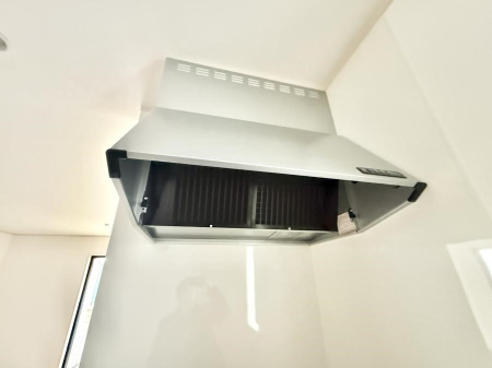 ���̑����� �ݔ����������̏��C����������C��ɗU������A�����I�ɔr�����ł��܂��B