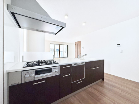 �L�b�`�� ��b���[�܂�ΖʃL�b�`���I�Ƒ��Ƃ̉�b���͂��݂܂�  