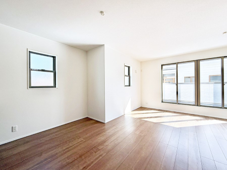 ���r���O �傫�ȑ�����������薾�邢��Ԃł��������������܂�