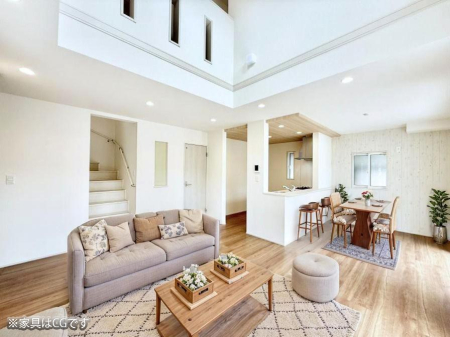 ���r���O ����