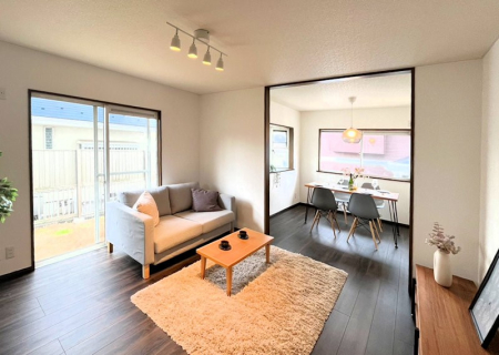 ���r���O ����