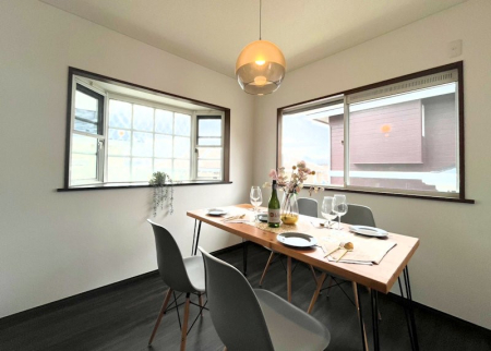 ���r���O ����