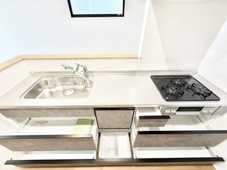 �L�b�`�� �������Ƒ����J��[�߂�A������̂���L�b�`��