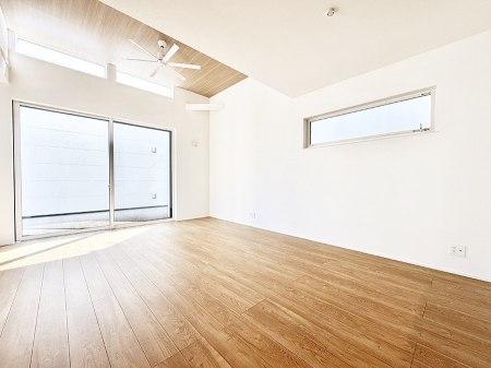 ���r���O ���������R�Ɖ�b�����܂��A�S�n�悢�ЂƂƂ�