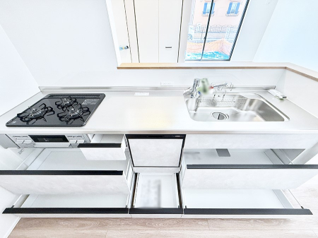 �L�b�`�� �������Ƒ����J��[�߂�A������̂���L�b�`��