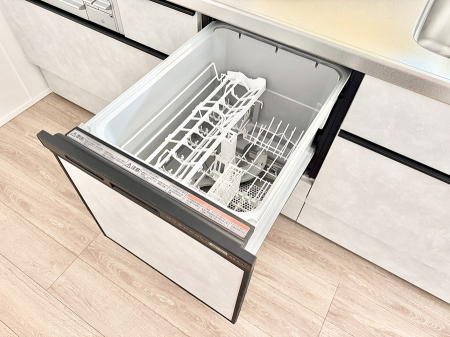 ���̑����� �ݔ����H��̕ЂÂ����H��킪����Ύ��Z�ɁB���Ƒ��Ƃ̎��Ԃ𑝂₹�܂�