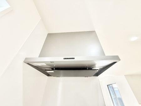 ���̑����� �ݔ����������̏��C����������C��ɗU������A�����I�ɔr�����ł��܂��B